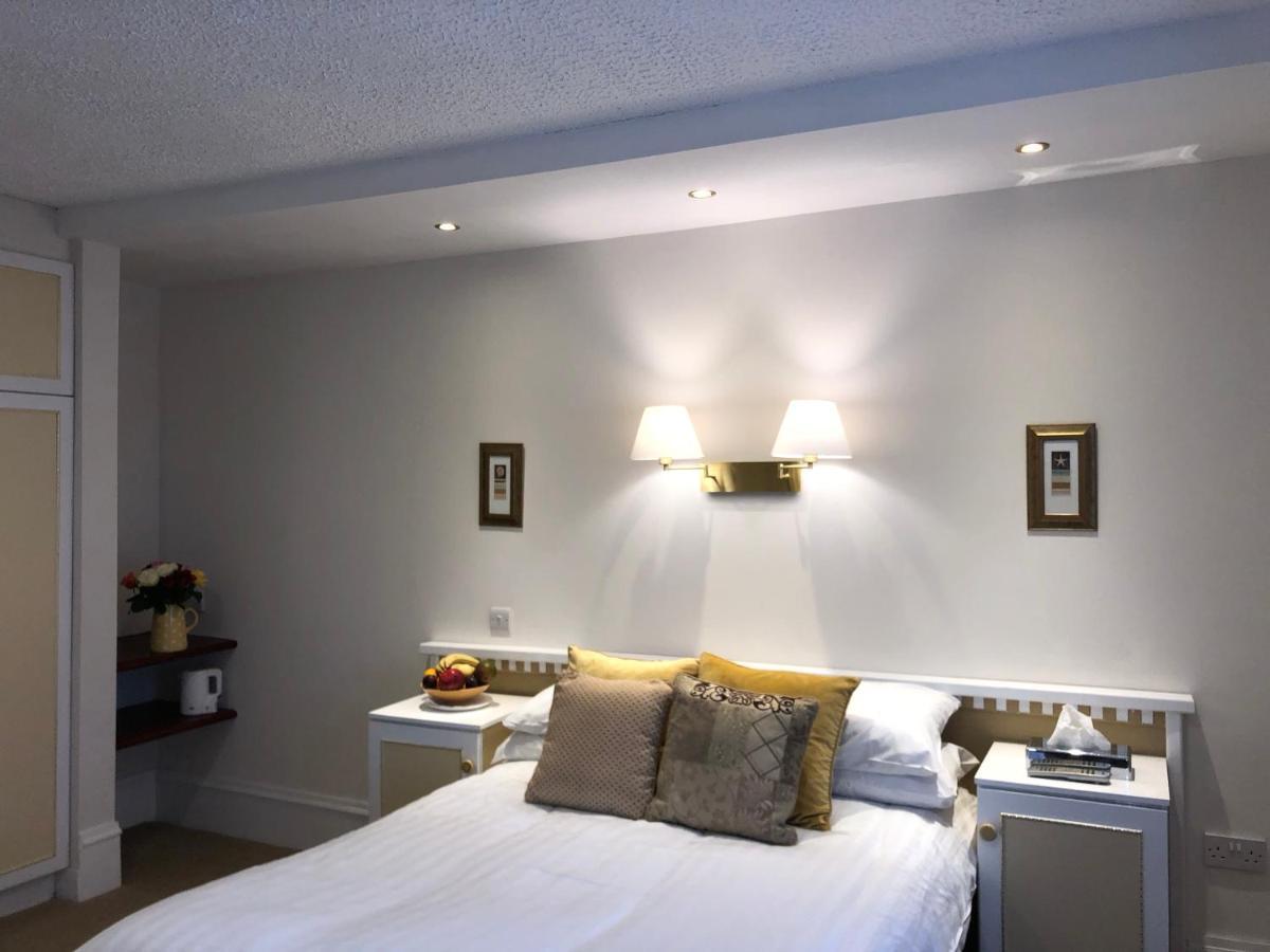 Tully'S Hotel Castlerea Eksteriør billede