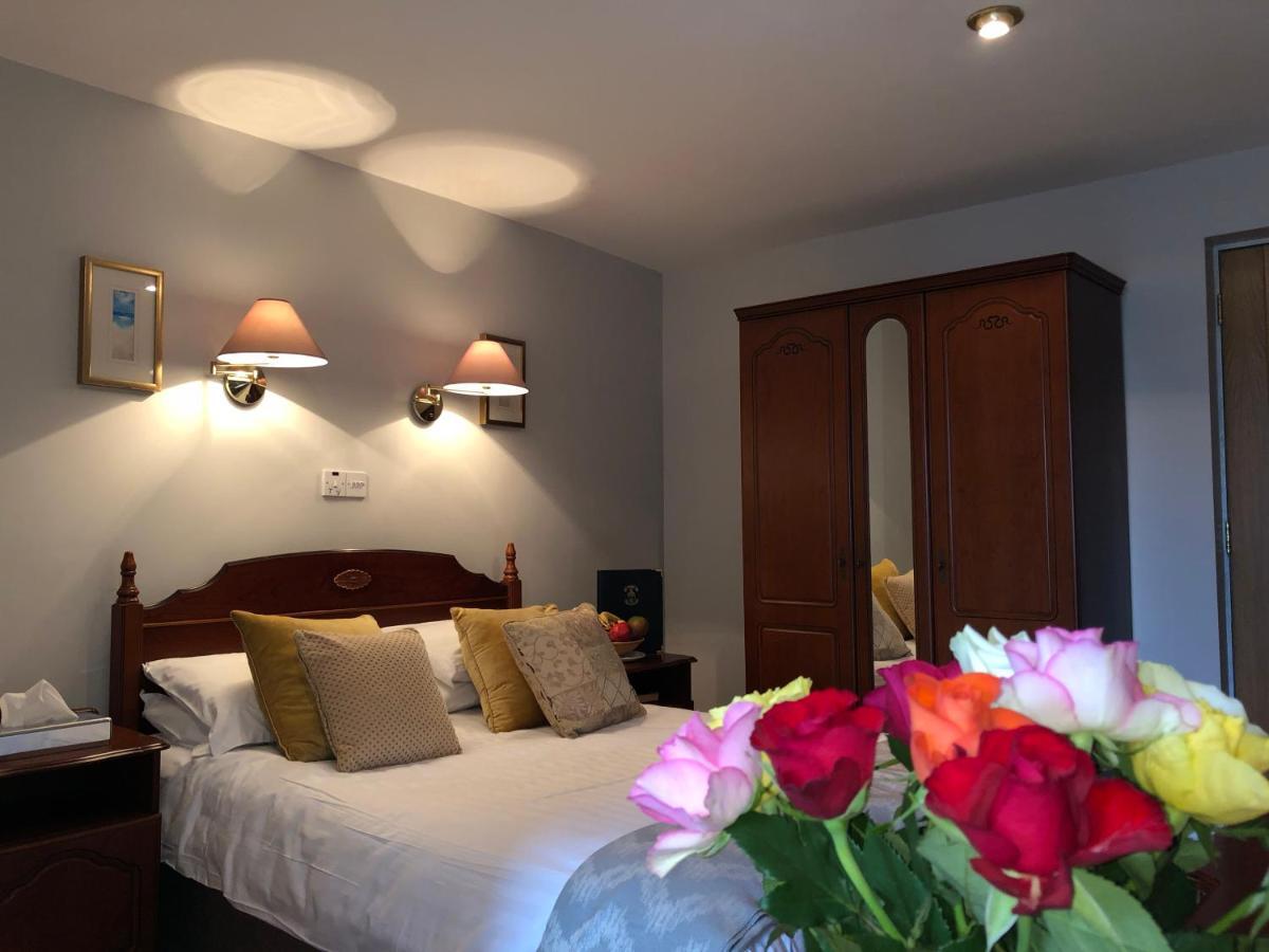 Tully'S Hotel Castlerea Eksteriør billede