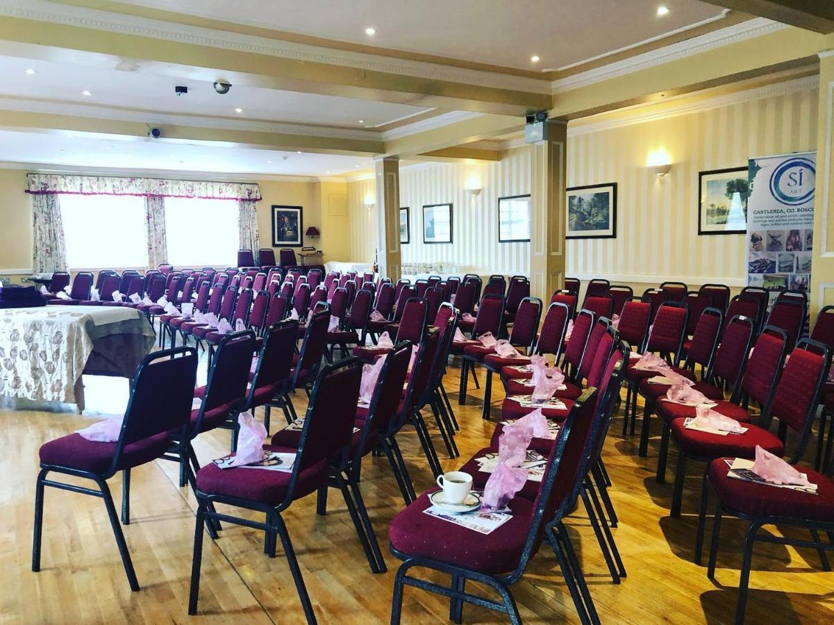 Tully'S Hotel Castlerea Eksteriør billede